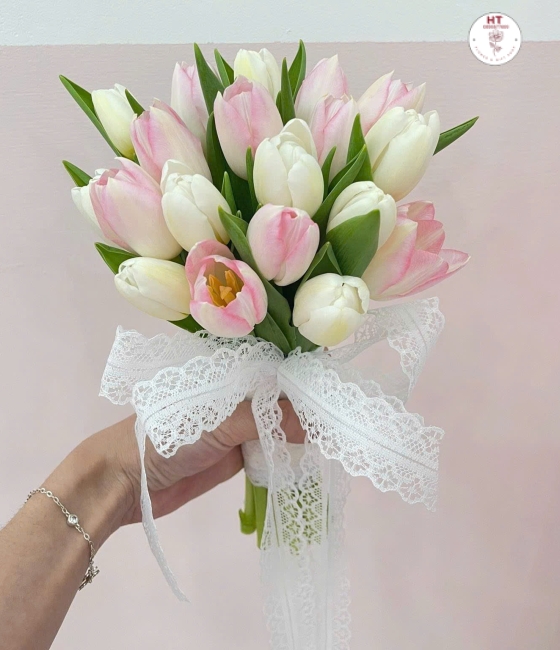 HOA CƯỚI TULIP TRẮNG + HỒNG